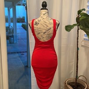 Sleeve-less Open back round neck dress
